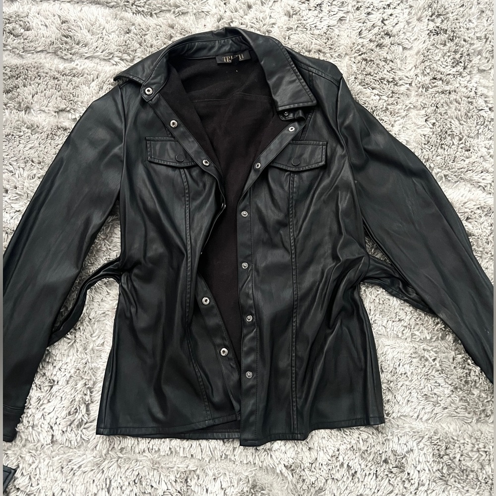 Black leather jacket!!